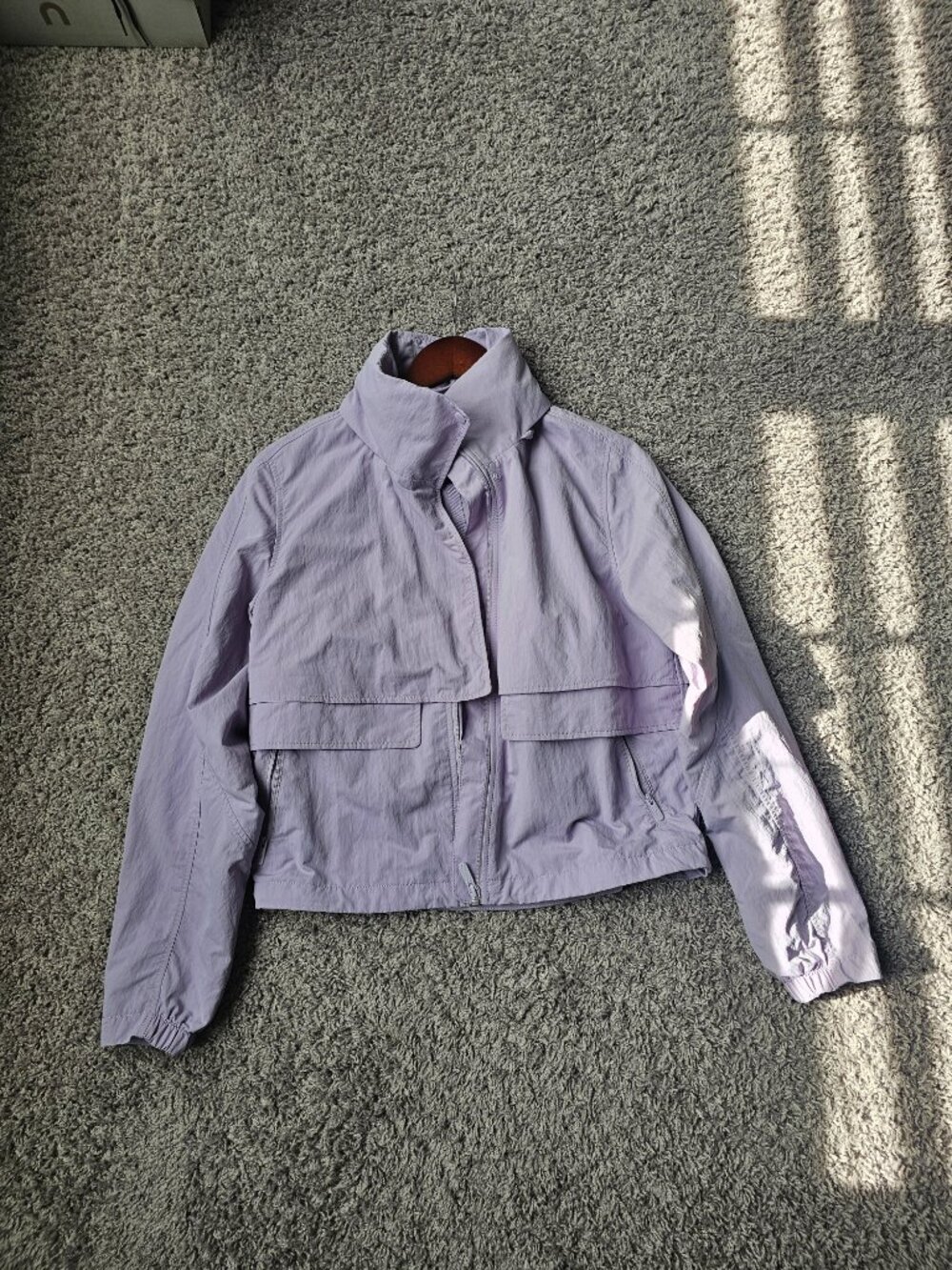 Lululemon Always Effortless Jacket size 4 - Picture 6 of 10
